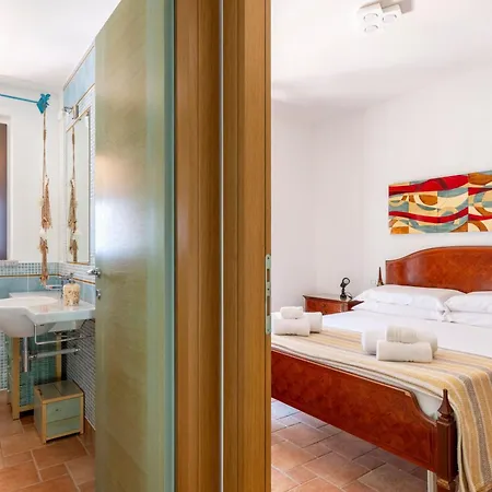 Sa Marina House - Al Mare Con Giardino Hébergement de vacances